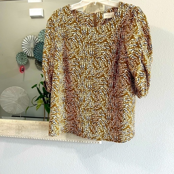 MELLODAY: NWOT Women’s brown round neckline blouse with white and black. Size M - Picture 5 of 15